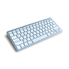 Tastiera USB compatta con Bluetooth per armadi server.