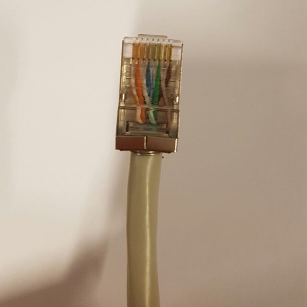 connettore schermato montato